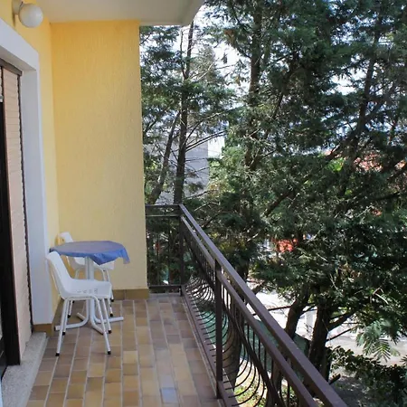 Appartamento With A Parking Space - 2416
