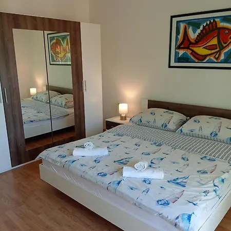 Apartman With A Parking Space - 2416 *