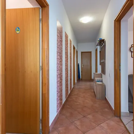 With Parking Space - 2416 Novi Vinodolski