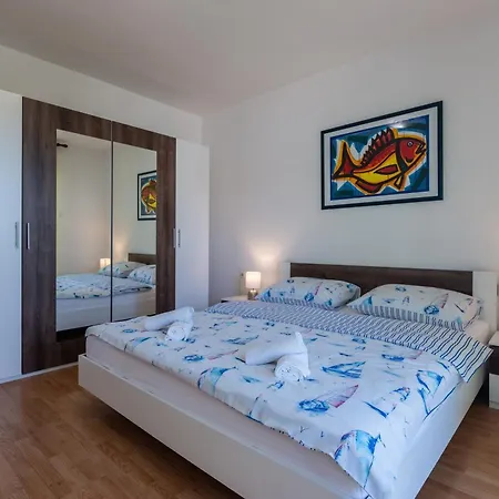 With Parking Space - 2416 Apartman *